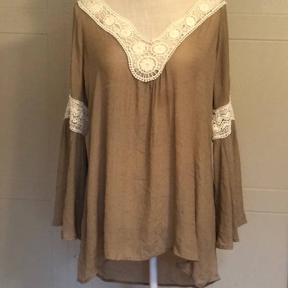 Umgee BOHO crochet tunic. Size M - Picture 1 of 6
